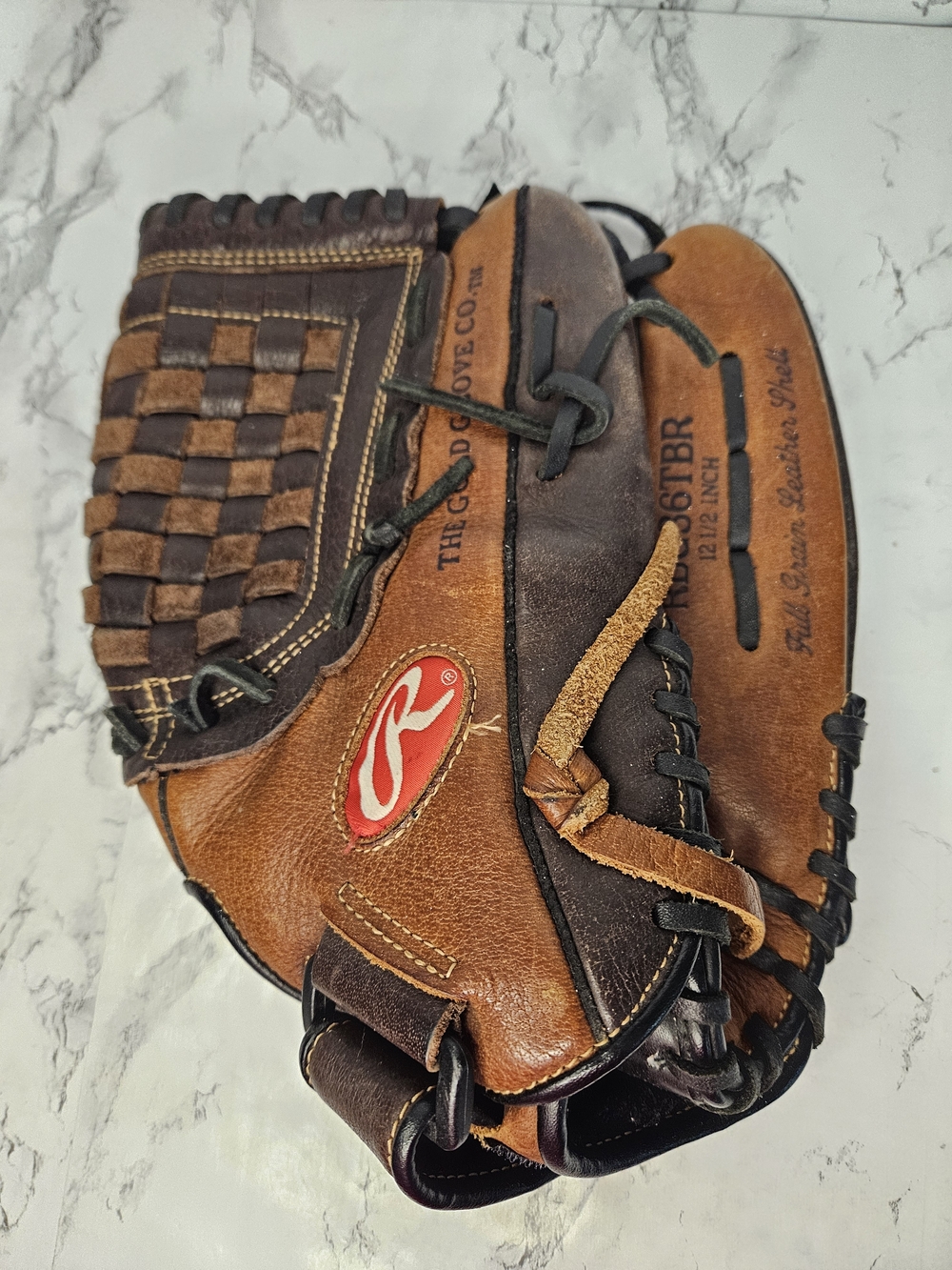 Rawlings Brown Leather Baseball Glove - Right Hand